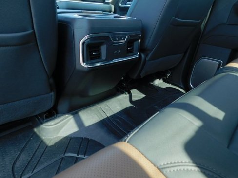 Used 2025 Chevrolet Silverado 1500 High Country w/ Technology Package image 22