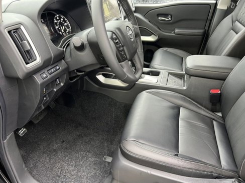 New 2025 Nissan Frontier SL image 12