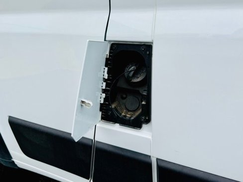 Used 2025 RAM ProMaster 2500 w/ Convenience Group image 4