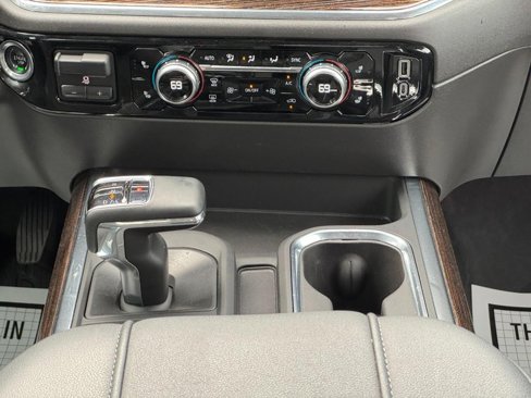 Used 2024 GMC Sierra 1500 Elevation image 14