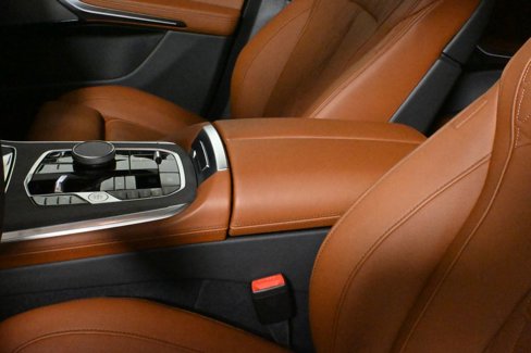 New 2026 BMW X5 xDrive40i w/ M Sport Package image 25