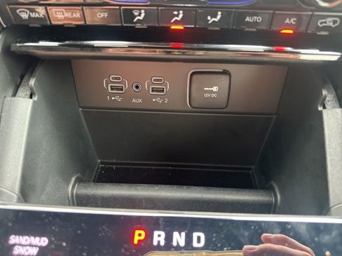 Used 2024 Jeep Grand Cherokee Limited image 34