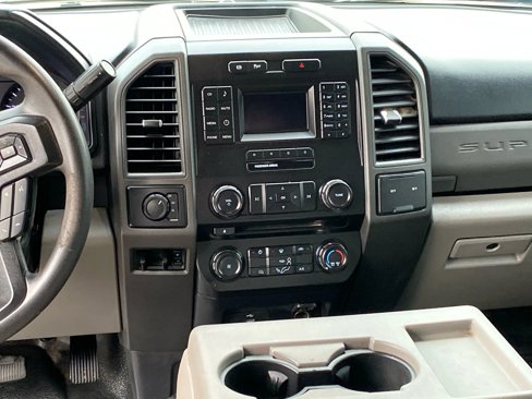 Used 2018 Ford F350 XL w/ Power Equipment Group image 13