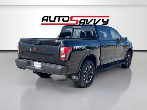 Used 2024 Nissan Titan PRO-4X image 7