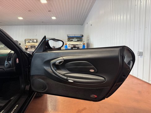 Used 2002 Porsche 911 Carrera 4 image 21