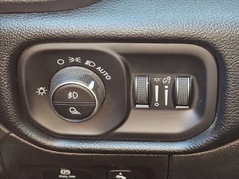Certified 2022 RAM 1500 Laramie image 22