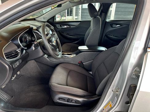 Used 2020 Chevrolet Malibu LT image 23