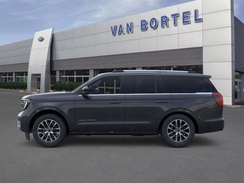 New 2025 Ford Expedition Platinum image 3
