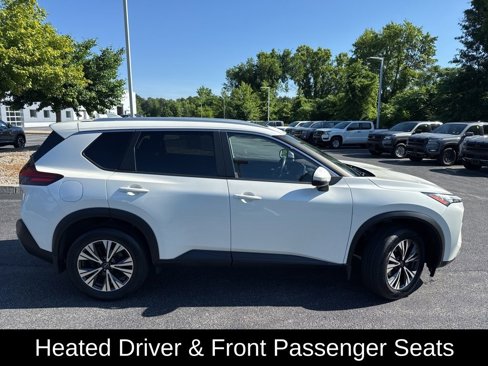 Used 2022 Nissan Rogue SV w/ SV Premium Package image 18