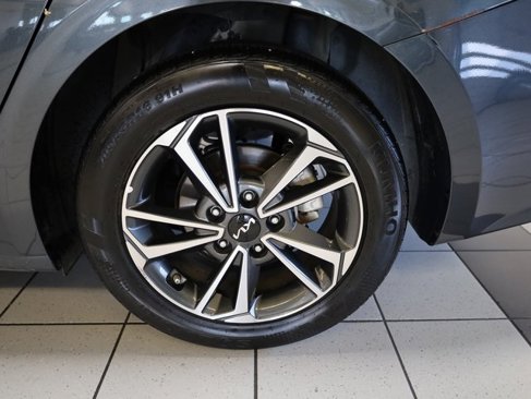 Used 2024 Kia Forte LXS image 16