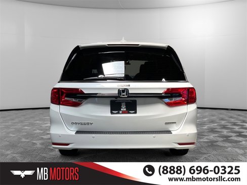 Used 2023 Honda Odyssey Touring image 4