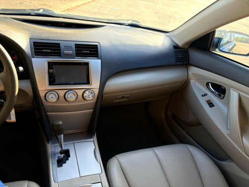 Used 2011 Toyota Camry LE image 34