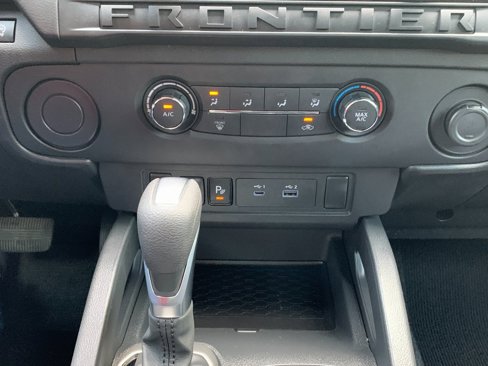 Used 2025 Nissan Frontier S image 16