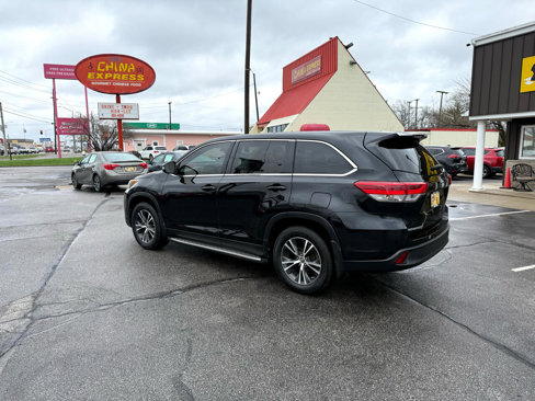 Used 2019 Toyota Highlander LE image 10