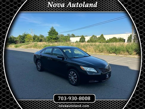 Used 2009 Toyota Camry LE image 1