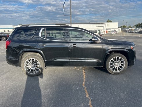 Used 2023 GMC Acadia Denali w/ Trailering Package image 5