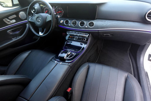 Used 2017 Mercedes-Benz E 300 4MATIC image 11