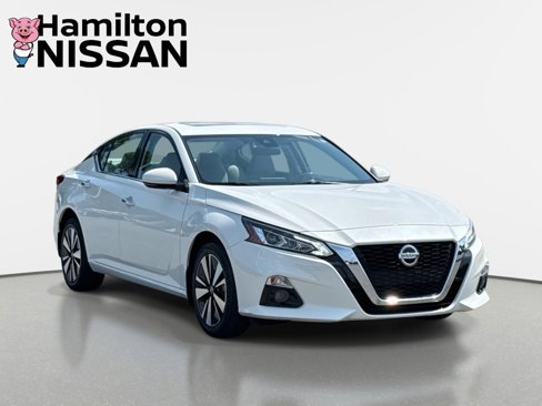 Used 2022 Nissan Altima 2.5 SL image 1