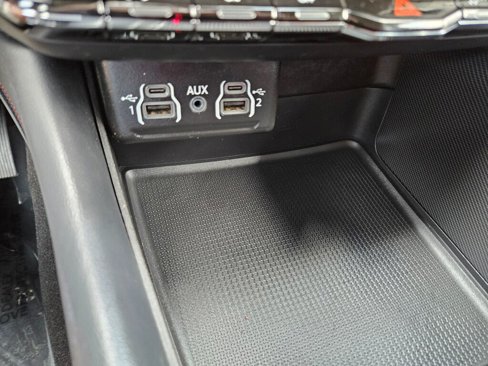 Used 2023 Dodge Durango GT image 23
