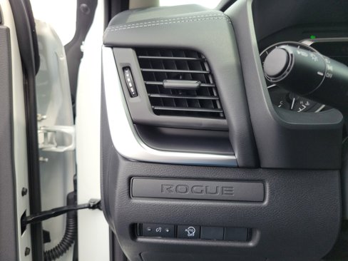 New 2026 Nissan Rogue S image 20