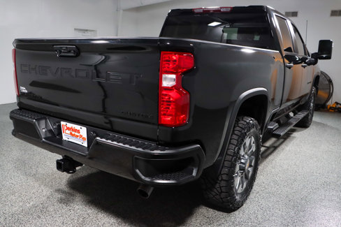 Used 2024 Chevrolet Silverado 2500 Custom w/ Custom Convenience Package image 8