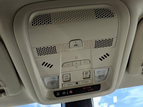 Used 2023 Cadillac XT6 Premium Luxury w/ Technology Package image 19