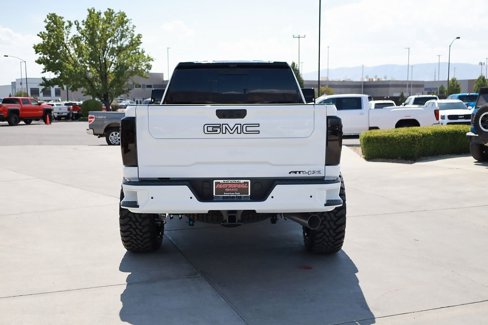 Used 2025 GMC Sierra 2500 AT4X image 5