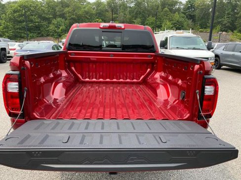 New 2026 GMC Canyon AT4 w/ AT4 Premium Package image 5