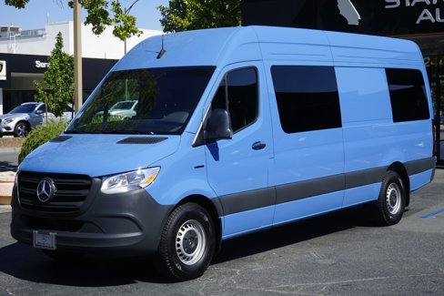Used 2024 Mercedes-Benz eSprinter 170 Cargo image 2