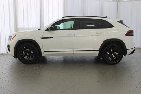 New 2026 Volkswagen Atlas Cross Sport SEL R-Line image 2