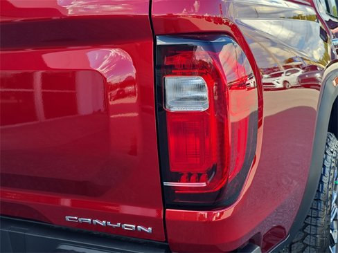 New 2026 GMC Canyon Denali image 10