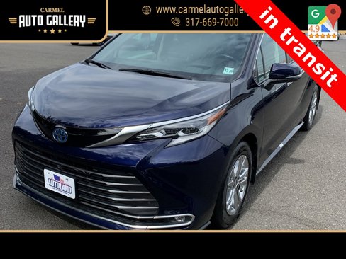 Used 2022 Toyota Sienna Platinum image 1
