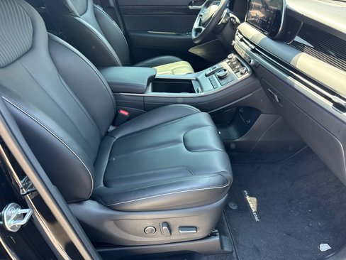 Used 2025 Hyundai Palisade Calligraphy image 13