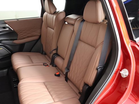 New 2025 Mitsubishi Outlander SEL image 36