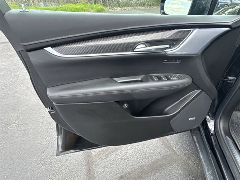 Certified 2024 Cadillac XT5 Sportv image 23
