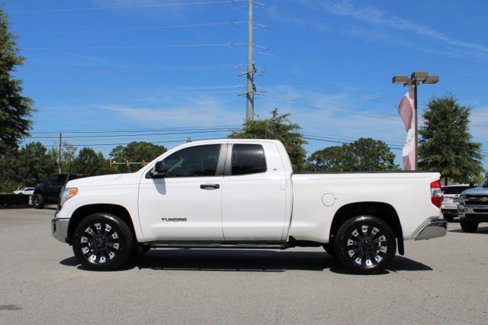 Used 2017 Toyota Tundra SR image 8