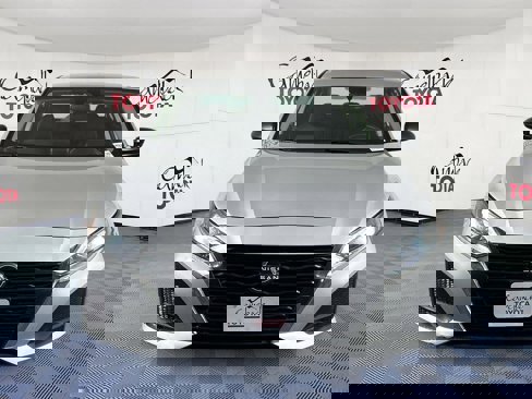 Used 2024 Nissan Altima 2.5 SV image 3