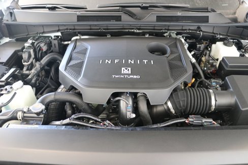 New 2025 INFINITI QX80 Luxe image 32