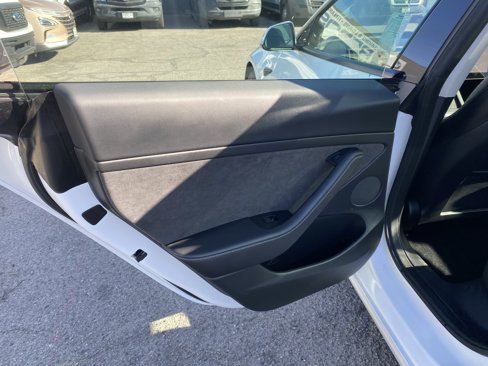 Used 2023 Tesla Model 3 Standard Range image 14