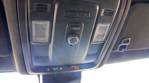 Used 2023 Chevrolet Suburban LT image 28