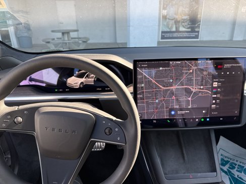 Used 2022 Tesla Model S image 3