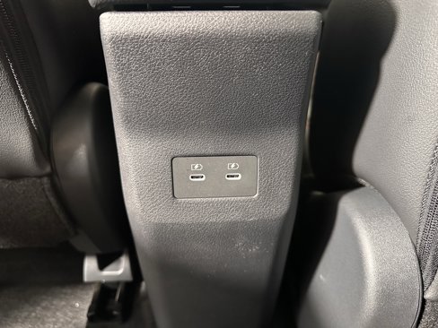 New 2026 Nissan Kicks SR image 29