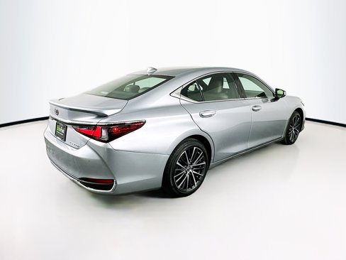 Used 2025 Lexus ES 300h w/ Premium Package image 9