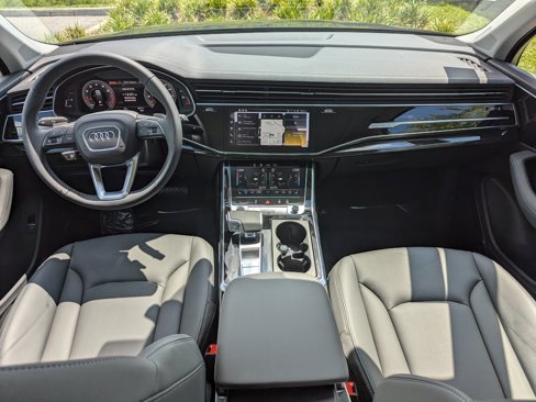 New 2025 Audi Q7 3.0T Premium Plus image 16