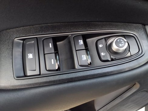 Certified 2025 Subaru Outback Premium image 8