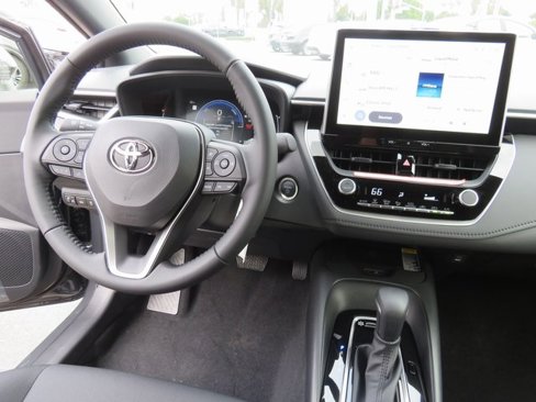 New 2025 Toyota Corolla SE image 22