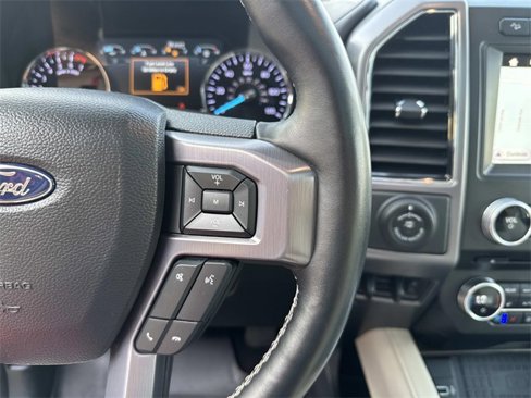 Used 2018 Ford Expedition Platinum image 24