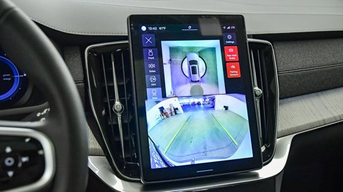 New 2025 Volvo XC90 T8 Plus w/ Protection Package Premier image 28