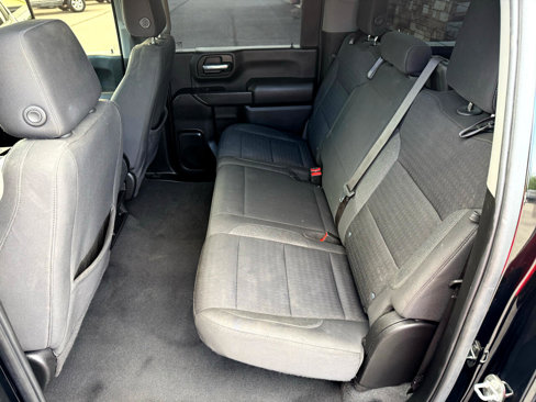 Used 2024 Chevrolet Silverado 2500 Custom w/ Custom Value Package image 15