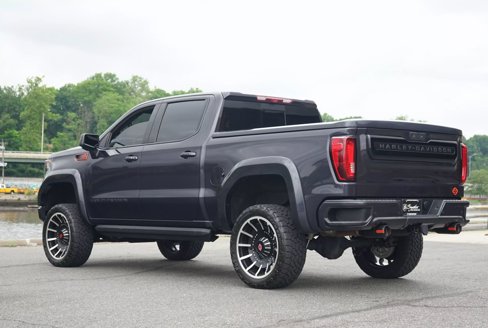 Used 2022 GMC Sierra 1500 AT4 w/ AT4 Premium Package image 3